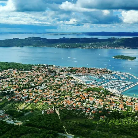 Apartman Adriatic Bnm * Biograd Na Moru